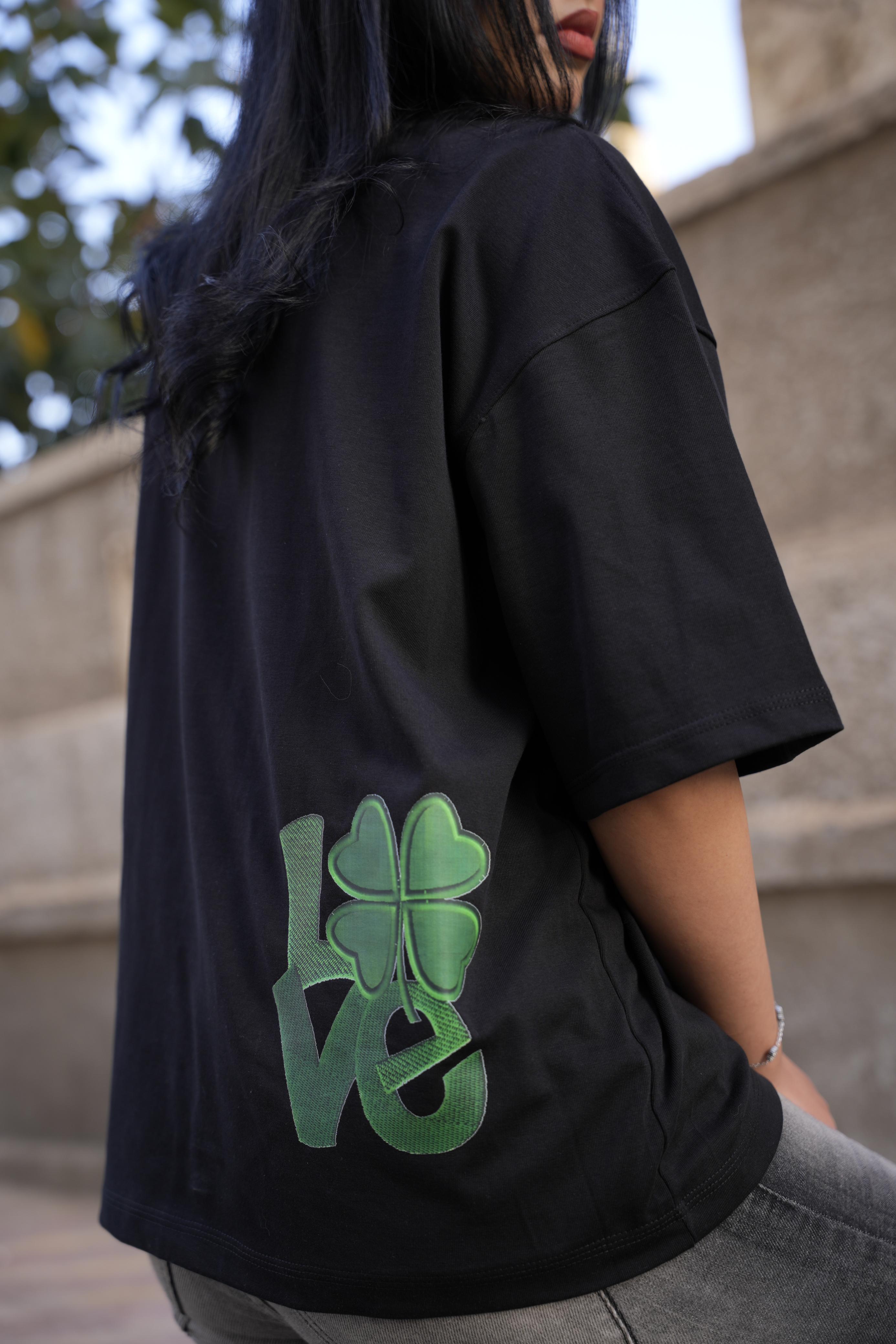 Boxy Fit T-Shirt  "Love"